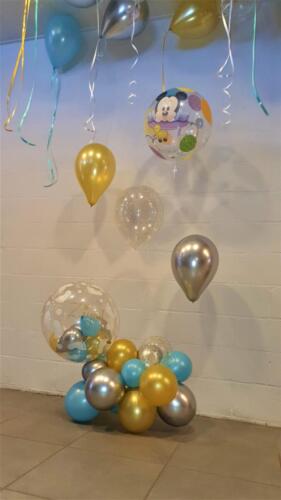 sol, base destructurée, bubble 6'',paillette, confetti, 3 ballons hélium 45.00€ hors mickey et (2)